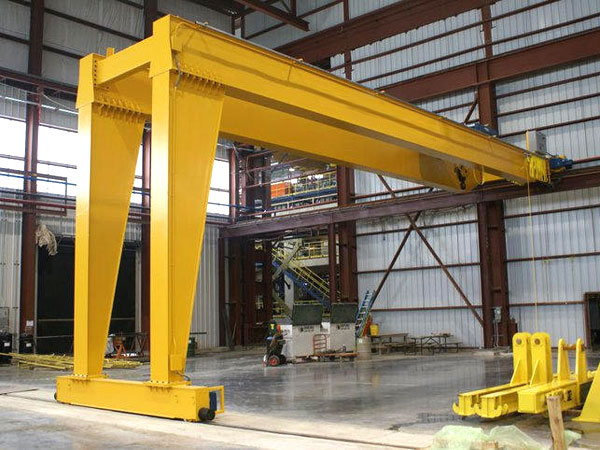 Semi-gantry crane