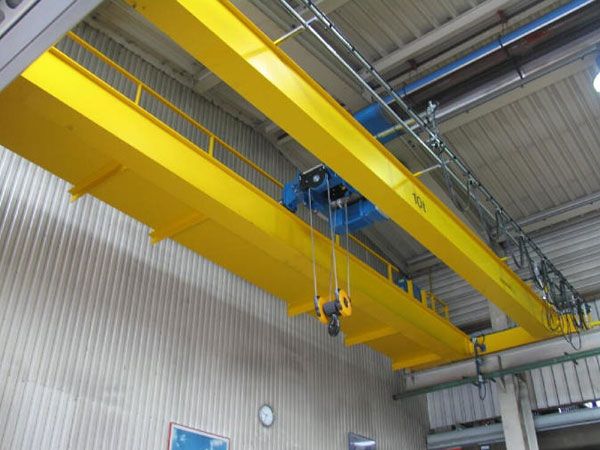 Frequency-adjustable speed double beam bridge crane